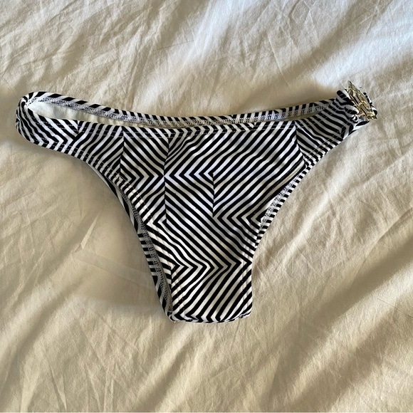 Brazilian Bikini - Picture 1 of 5